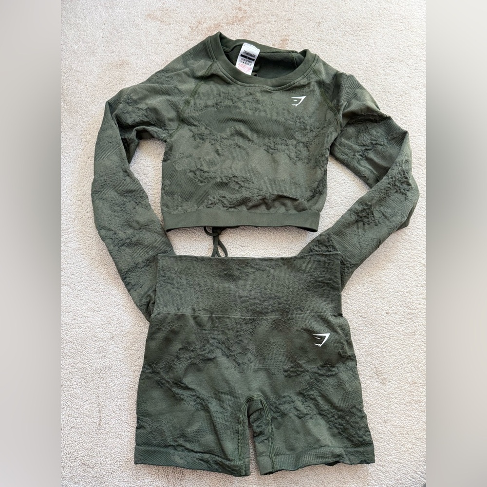 Gymshark Adapt Camo Seamless Set